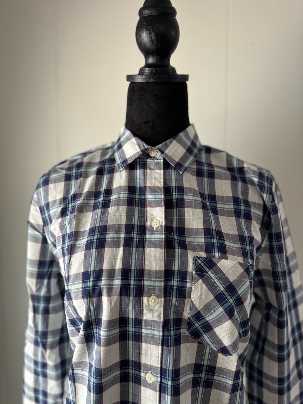 Women's UNTUCKit Sorbo Blue Plaid Shirt Size 4